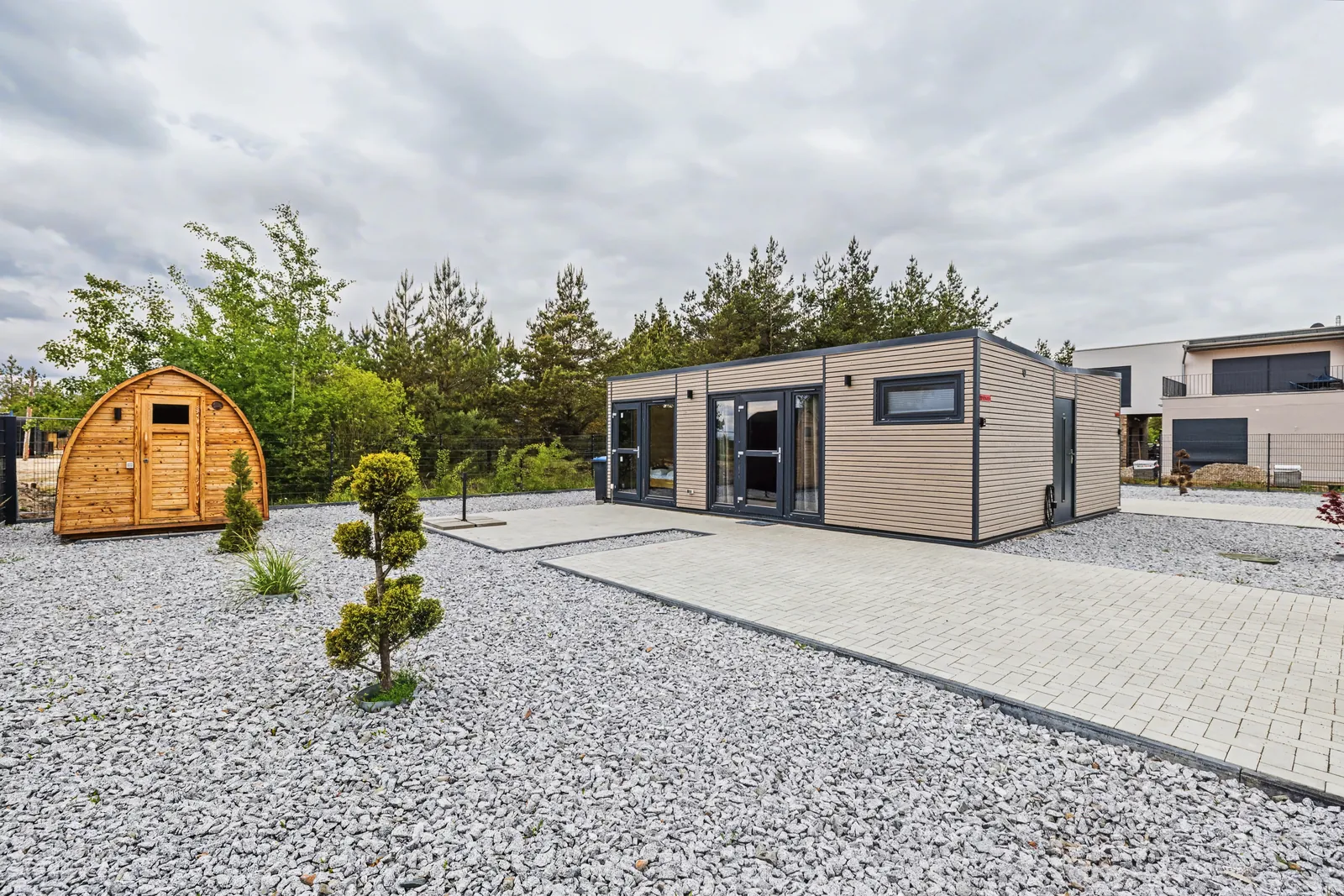 Tiny Houses am Bergheider See im Lausitzer Seenland, betreut von Co-Hostly